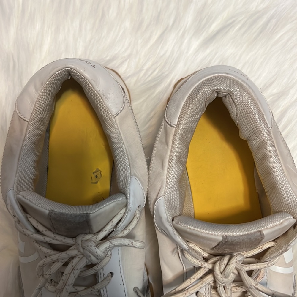 SOLD!! Tory Burch sneakers - Picture 3 of 12